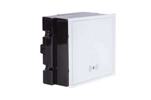 A1510-EM-1-1600x1067.jpg